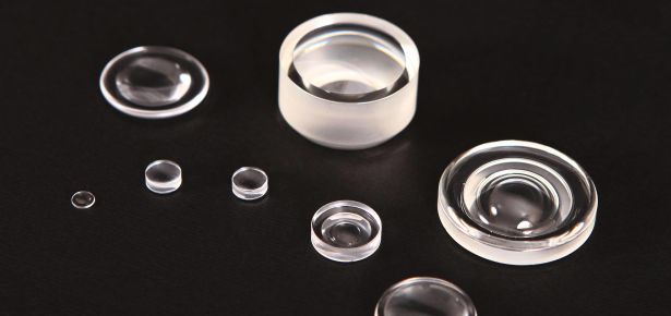 光学ガラス成形機